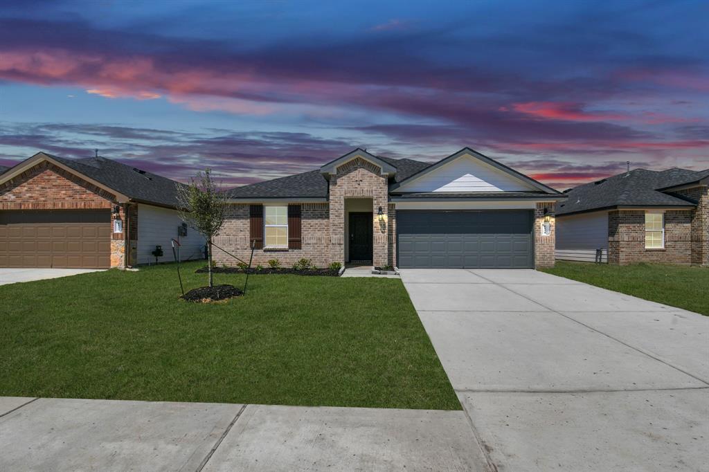 Foto principal - 1131 Hughes Crossing Dr