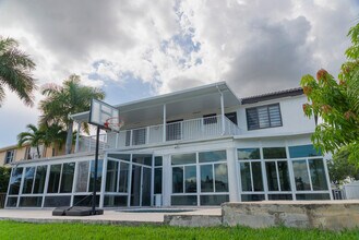 Building Photo - 2241 SW 164th Ave