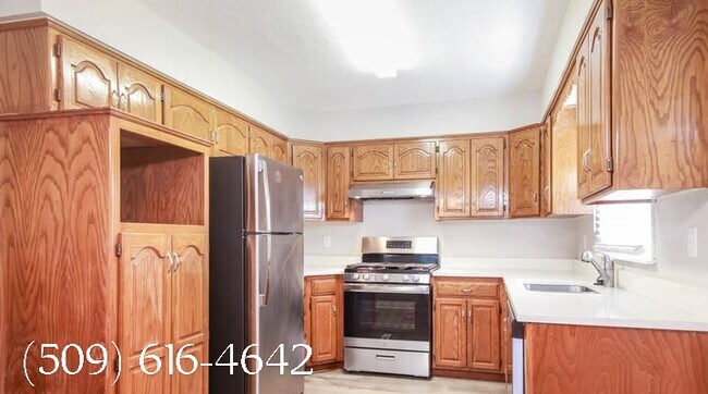 Foto del edificio - 5001 N Wheeling Ave