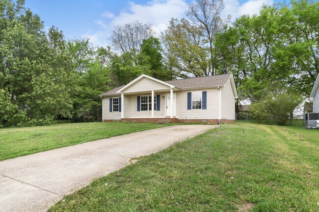Building Photo - 3431 Sandpiper Dr