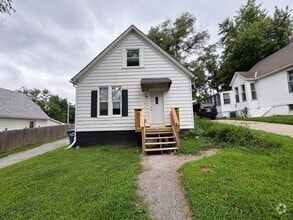 Building Photo - 4125 Erskine St