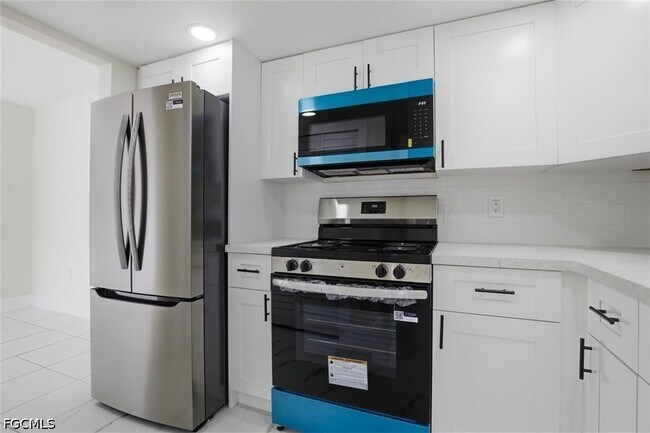 Foto del edificio - 3704 Broadway
