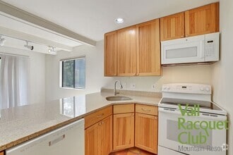 Building Photo - 4695 Vail Racquet Club Dr