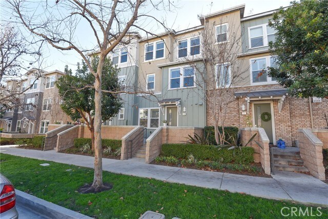Building Photo - 38 Beacon Way