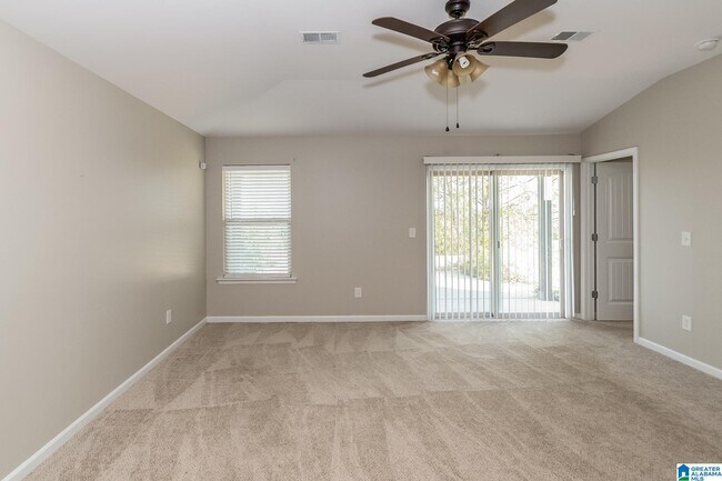 Foto del edificio - 125 Briar Ridge Ln