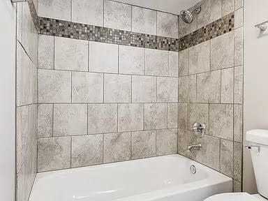 Foto del edificio - 260 Shorewood Dr