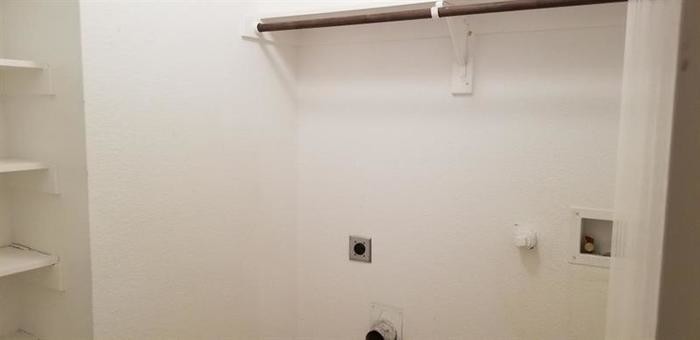 Primary Photo - 9101 Warren Dr , Mckinney , TX , 75071
