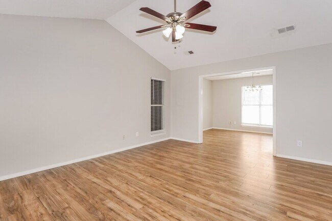 Foto del edificio - 6500 Cornwall Rd