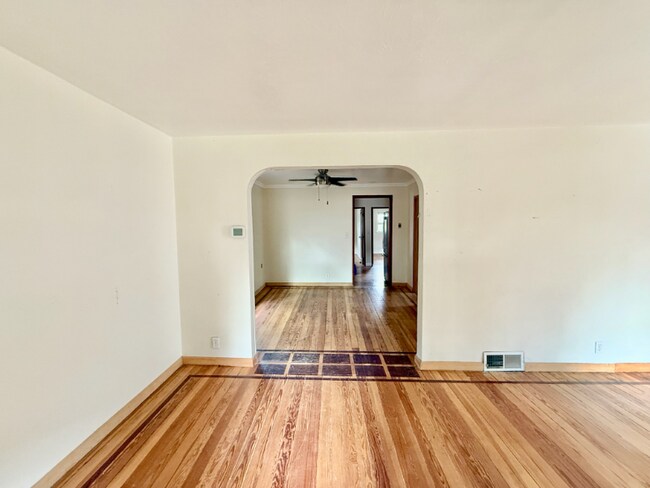 Foto del edificio - 4432 Xavier St