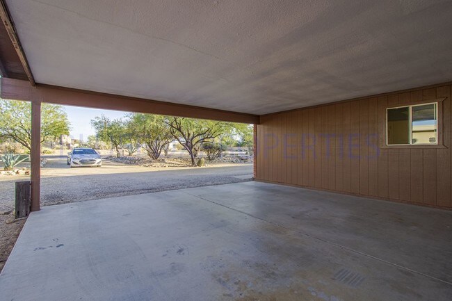 Building Photo - 3 Bed ranch style home on the NW side