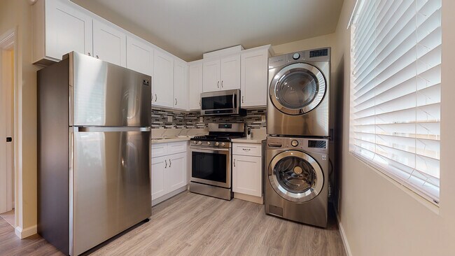 Building Photo - 157 Wapello St