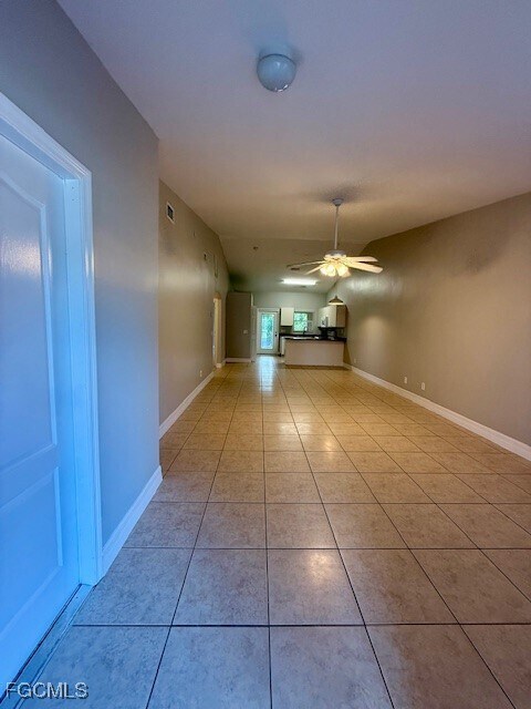 Foto del edificio - 512 SE 6th Pl