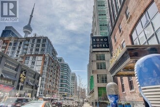 Building Photo - 88 Blue Jays Way