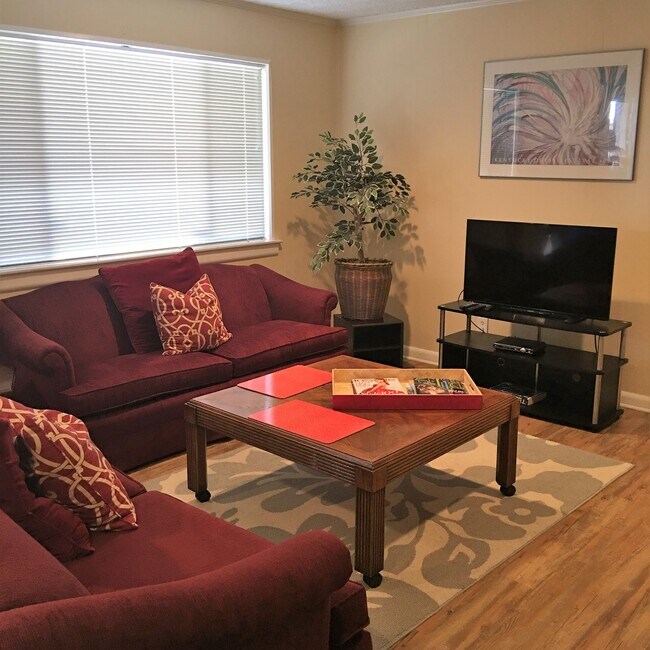 Furnished or unfurnished - 4323 McKinney Ave