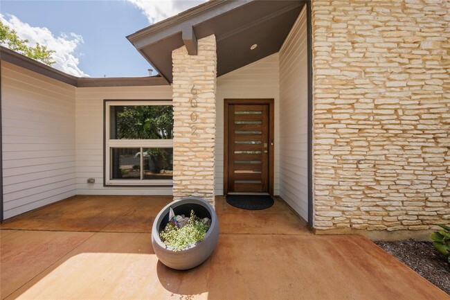 Building Photo - 6002 Cherry Creek Dr