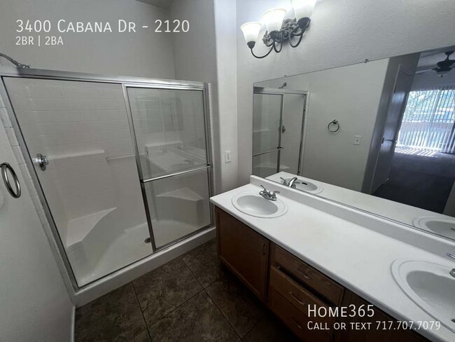 Building Photo - Beautiful 2 Bedroom 2 Bathroom Apartment- ...