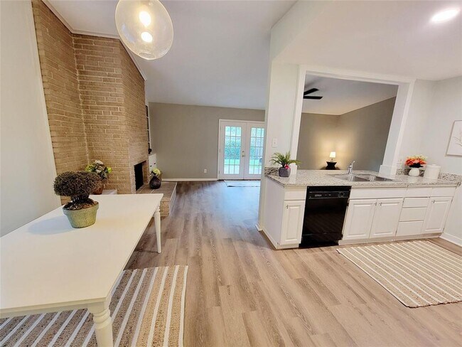 Foto del edificio - 412 Malden Dr