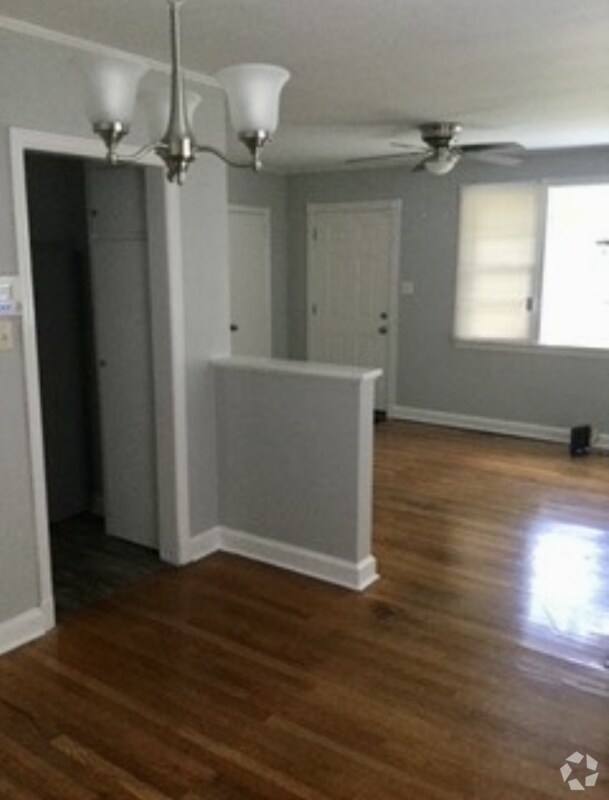 Downtown Montgomery Apartments under 3,000 Montgomery, AL 106