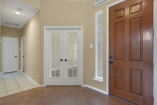 Building Photo - 1115 Cripple Creek Dr