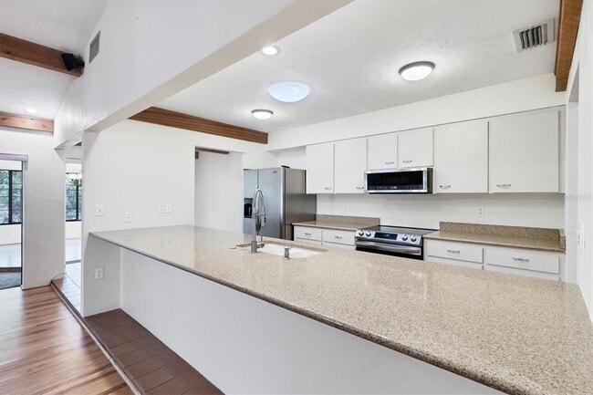 Building Photo - 8036 Conservatory Cir
