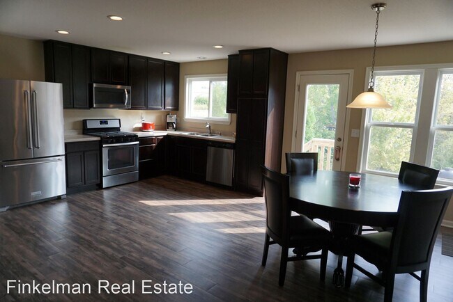 Building Photo - 3 br, 2 bath House - 1568 Bear Lake Drive