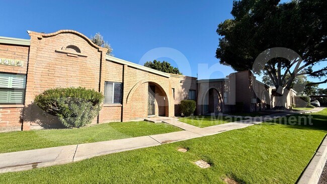 Foto del edificio - 4410 E Hubbell St