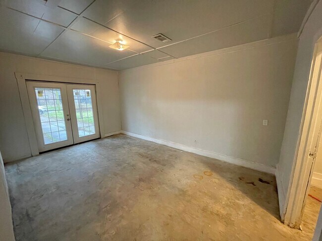 Foto del edificio - 2370 Hybrook Ln