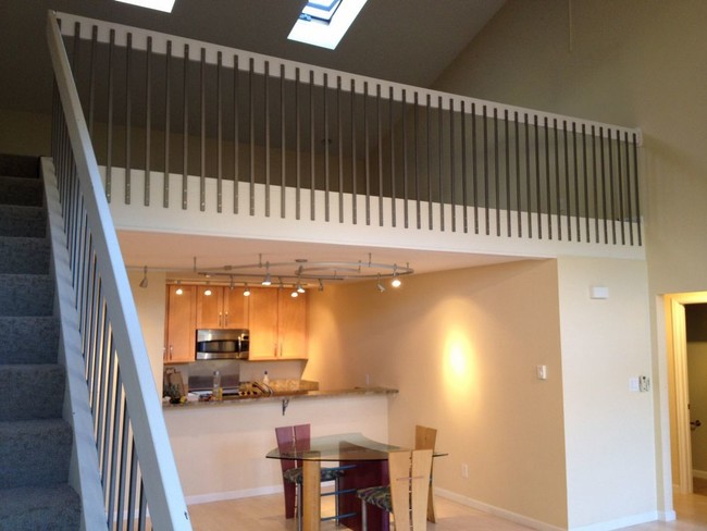 Building Photo - 23570 Pondview Pl