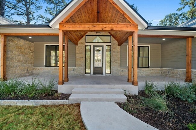 Building Photo - 319 Akaloa Dr