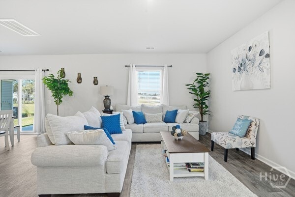 Foto del edificio - 100 Amethyst Dr