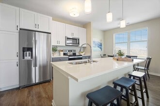 Building Photo - Seasons at Mount Pleasant