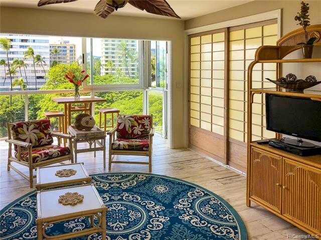 Building Photo - 2937 Kalakaua Ave