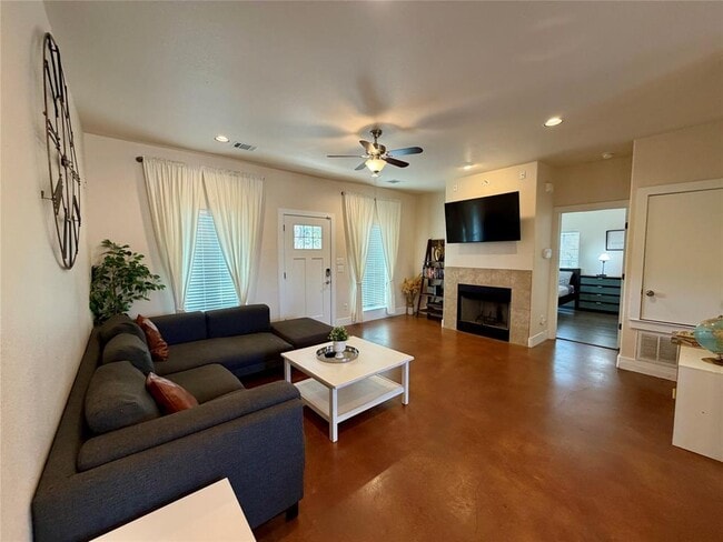 Building Photo - 5503 Hiline Rd