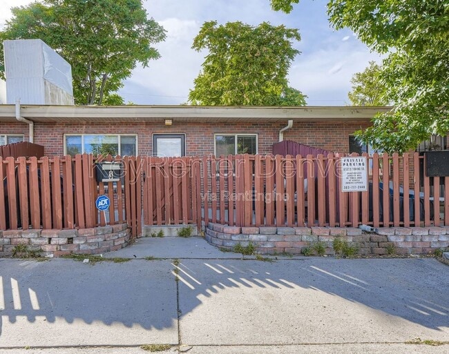 Building Photo - 2424 W 35th Ave