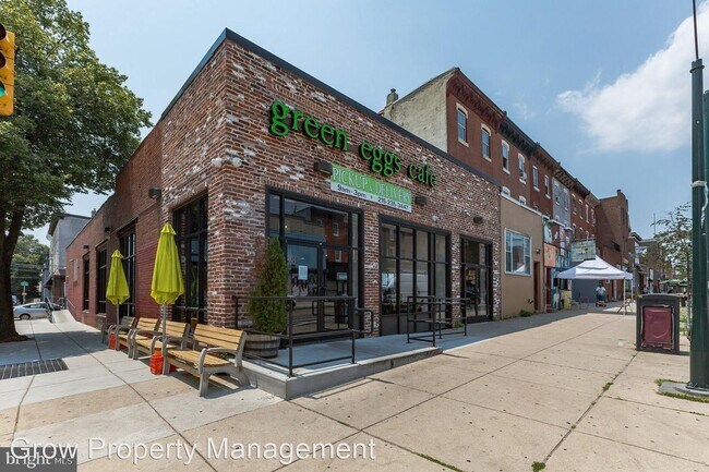 Foto del edificio - 3 br, 2.5 bath House - 2721 Cambridge Street