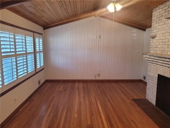 Building Photo - 3014 Peeler Rd