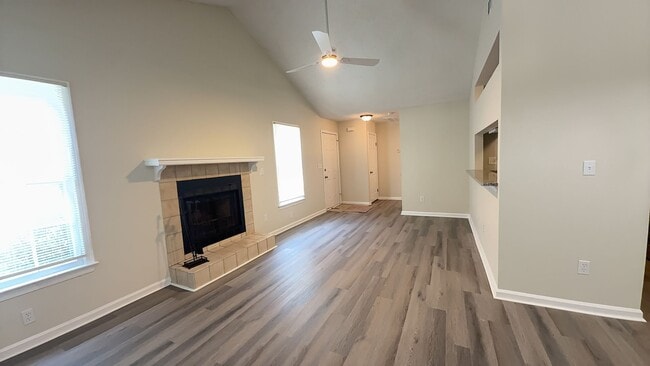 Building Photo - 1158 Hillock Crossing