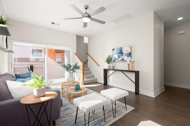 Foto del edificio - 2827 Manor Rd