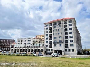 Building Photo - 1501 Ocean Ave
