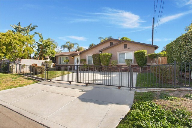 Foto principal - 13309 Cullen St