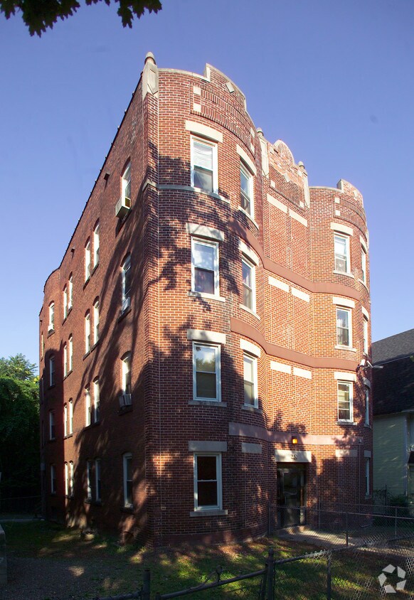 Primary Photo - 18 Coomes St