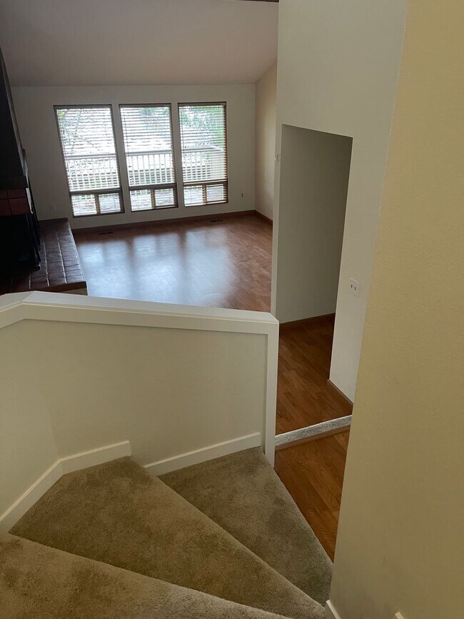 Foto del edificio - Spacious 2br with additional room in The M...