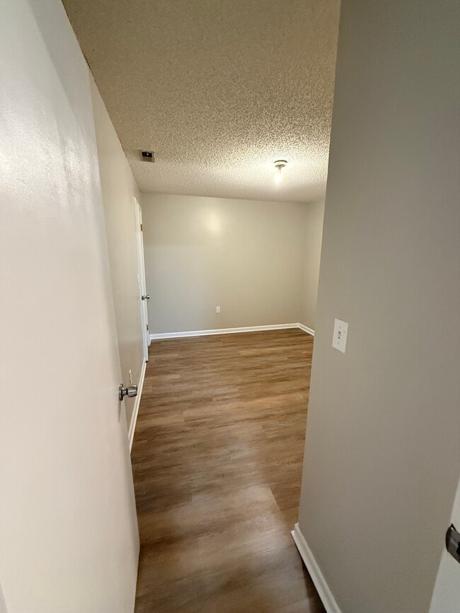 Foto del edificio - 7405 E 17th St N