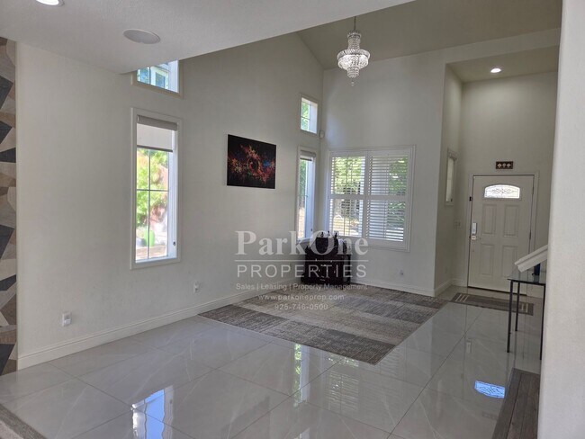 Foto del edificio - Modern Detached Home in Suburban Dublin Co...