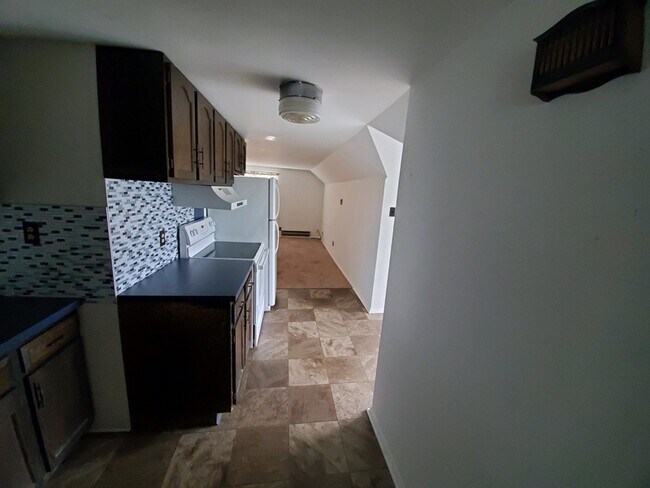 Building Photo - 701 S 28th St