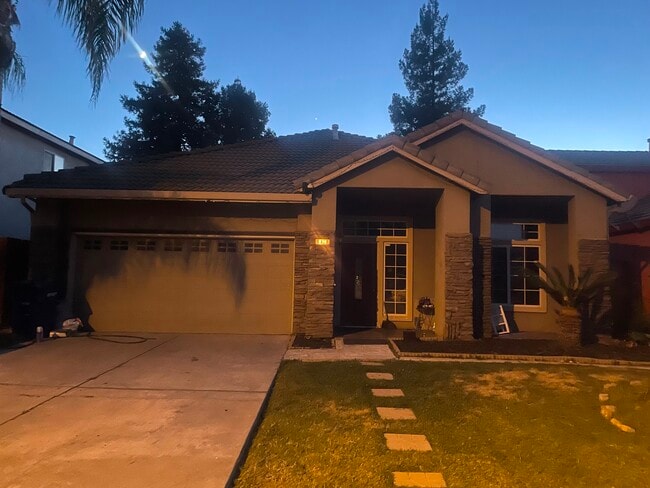 Foto del edificio - 5421 Indian Ridge Ln
