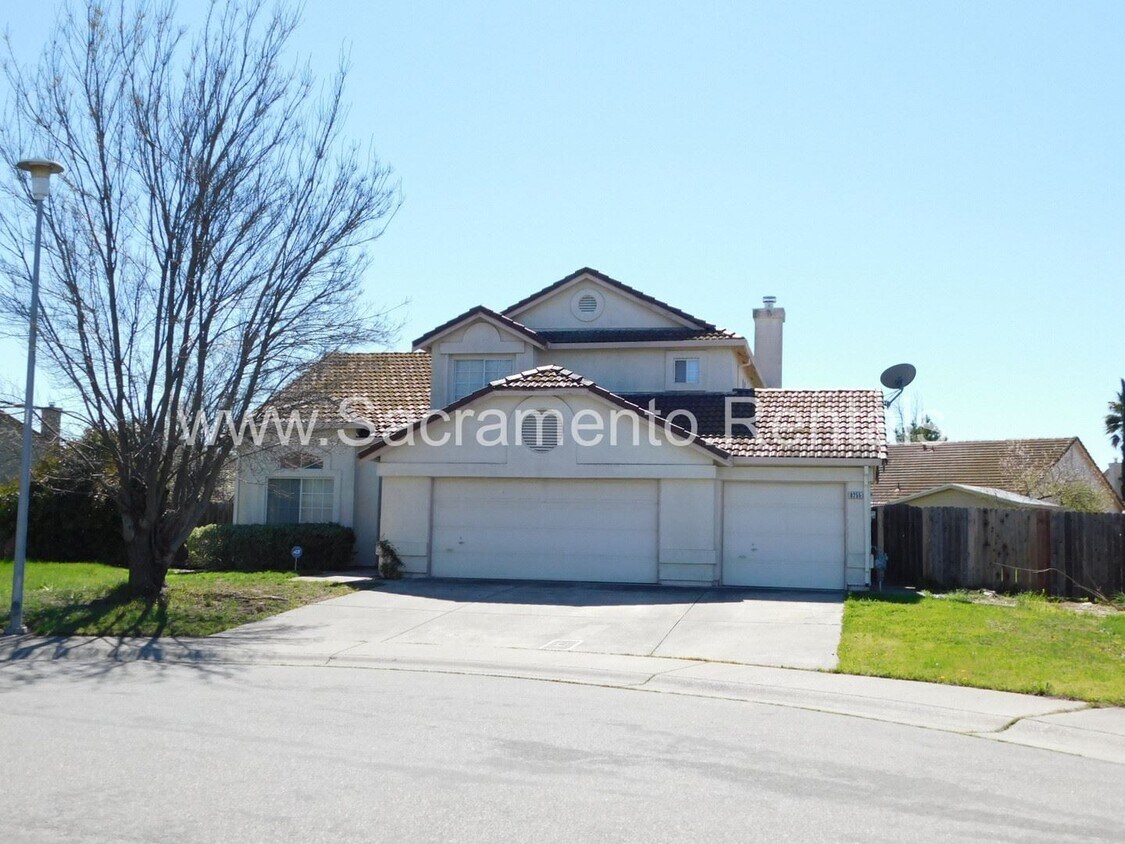 Primary Photo - 4 br, 3 bath House - 8255 Sunny Creek Way