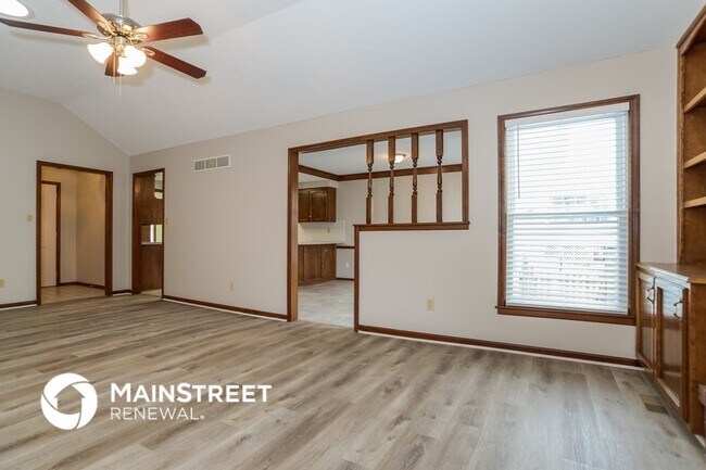 Foto del edificio - 905 NW Delwood Dr