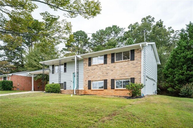 Building Photo - 3801 Hogan Rd SW