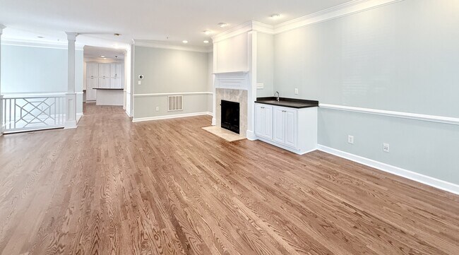 Building Photo - 402 Presque Isle Ln